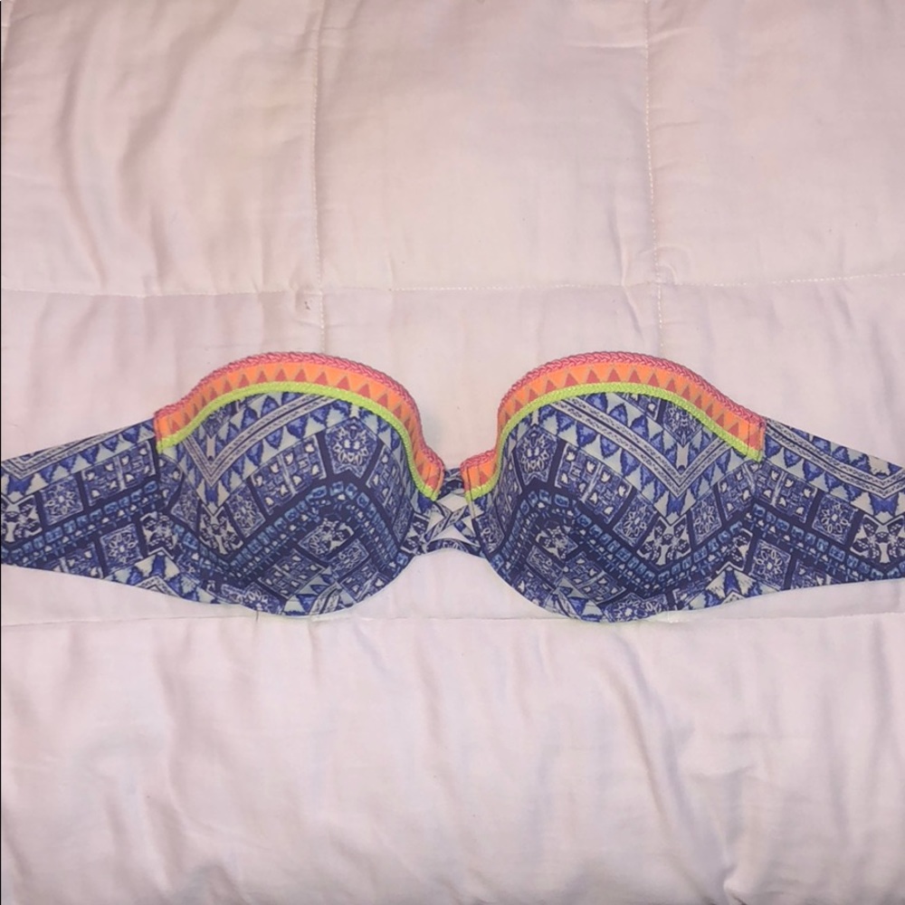 VS Strapless Swimsuit Top